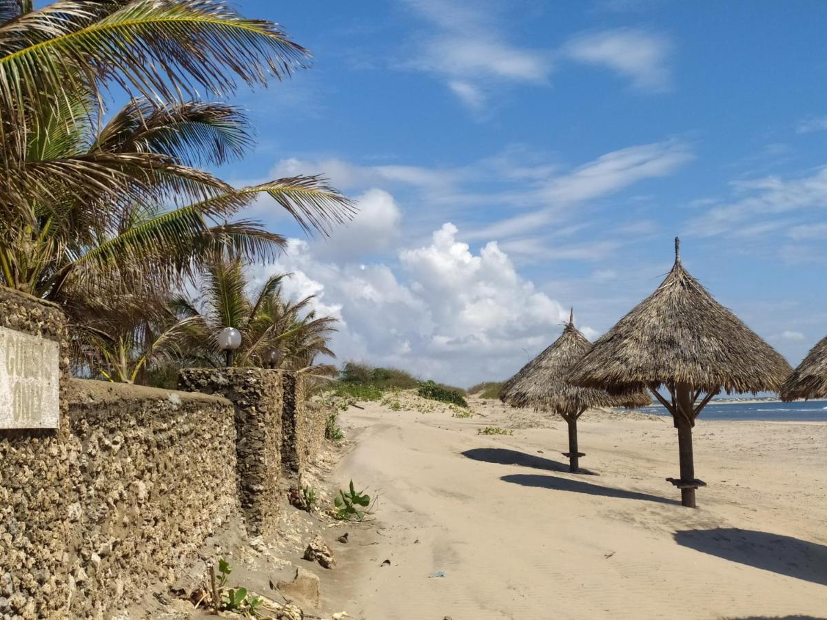 Karibuni Jeds Villas 85 & 86 Mambrui Exterior photo